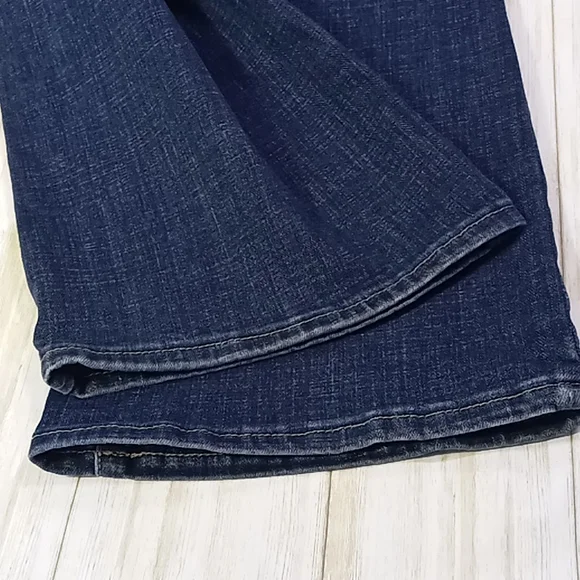 Levi's Classic Boot Mid-Rise Blue Jeans Size 6M - Picture 13 of 16